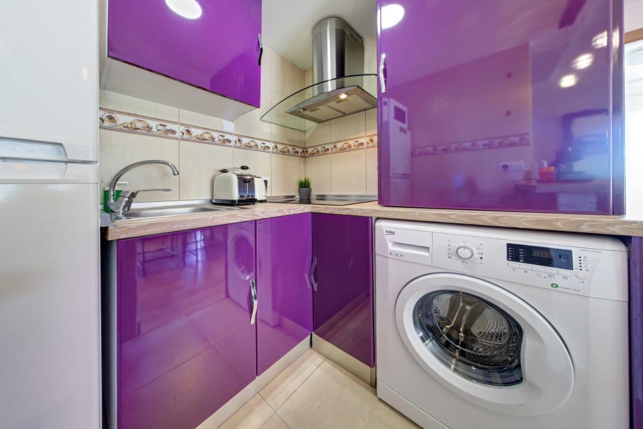 Apartament Pau Casals, 2 Min Walk From The Sea & Sea View يوريت دي مار المظهر الخارجي الصورة